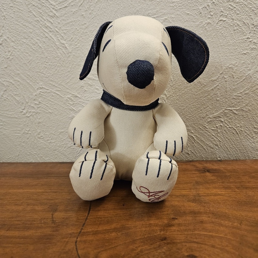 American Eagle Peanuts Limited Edition Denim Snoopy 8" Plush